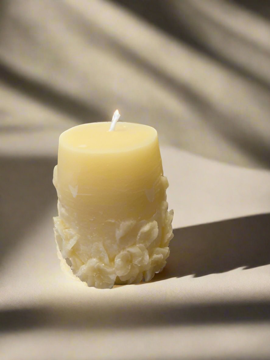 pale yellow candle